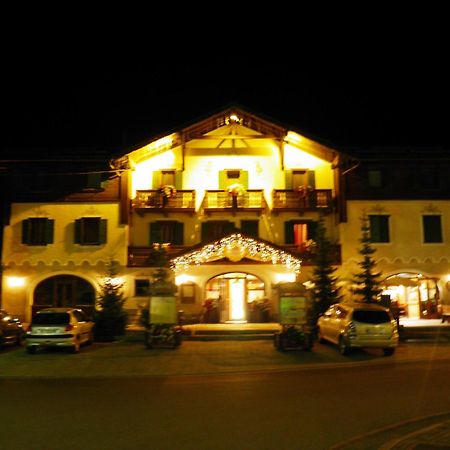 Hotel Pontiglia Ливиньо Екстериор снимка